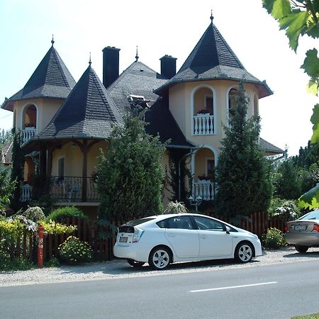 Ilona Kis Kastely Panzio Hotel Keszthely Buitenkant foto