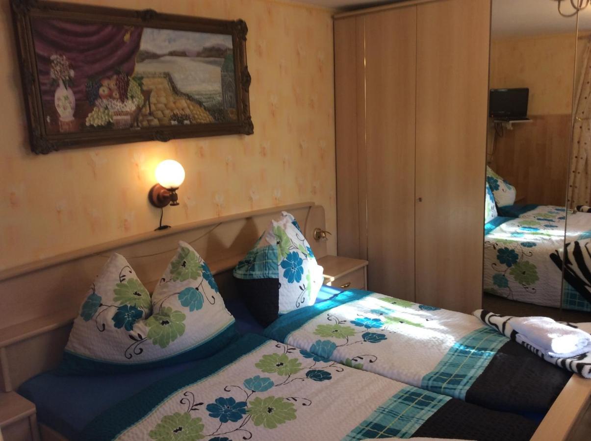 Ilona Kis Kastely Panzio Hotel Keszthely Buitenkant foto