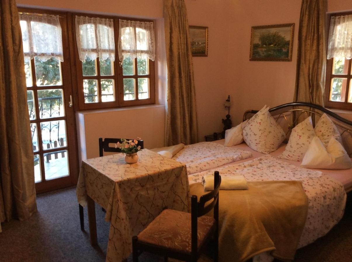 Ilona Kis Kastely Panzio Hotel Keszthely Buitenkant foto
